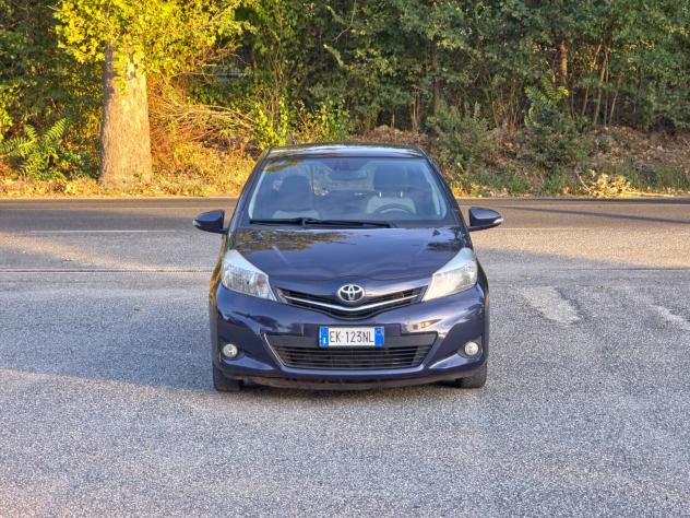 Toyota Yaris 1.4 D-4D 5 porte Lounge E5B Manuale NEO 2012 - Foto 2