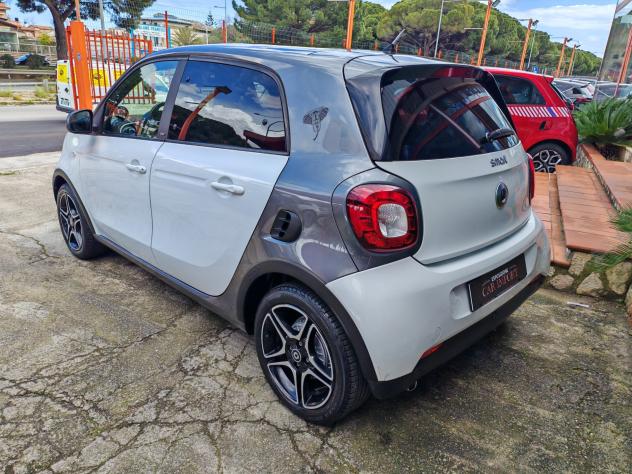 Smart Forfour 1,0 benzina 12/2016 Cv70 Prime - Foto 5