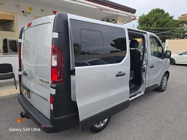 Renault Trafic T27 1.6 dCi 125CV S&S PC-TN Zen - Foto 3