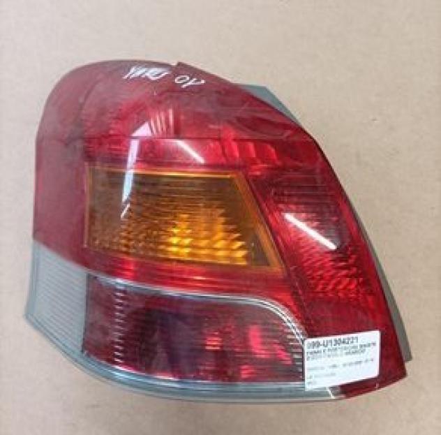 FANALE POSTERIORE SX CON FANALE ARANCIO 999-U1304221 Parti elettriche  Fanaleria  Fanali  Fanale post. sx. TOYOTA - YARIS - 01-02-2009 - 01-10-2011