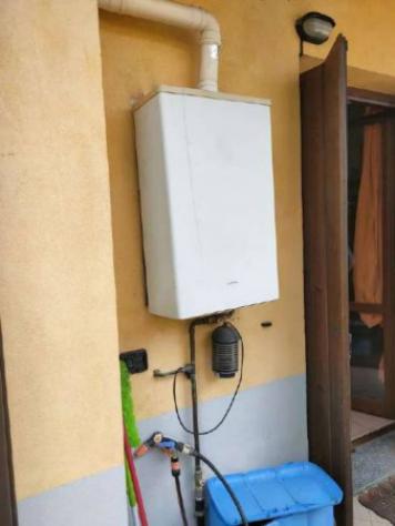 Immobile in asta di 135 m² con più di 5 locali e box auto in vendita a Marnate - Foto 3