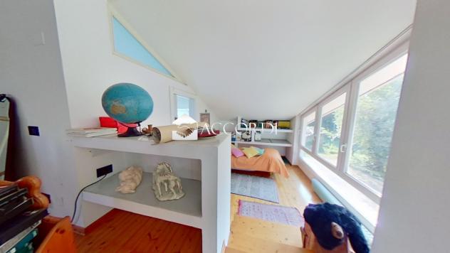 CASA INDIPENDENTE di 9 vani e di 330 mq (MONTEBELLUNA) rif. DG314A - Foto 11
