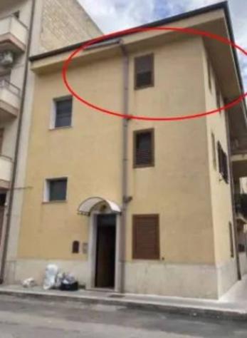 Immobile in asta di 174 m² con più di 5 locali e box auto in vendita a Vittoria - Foto 4