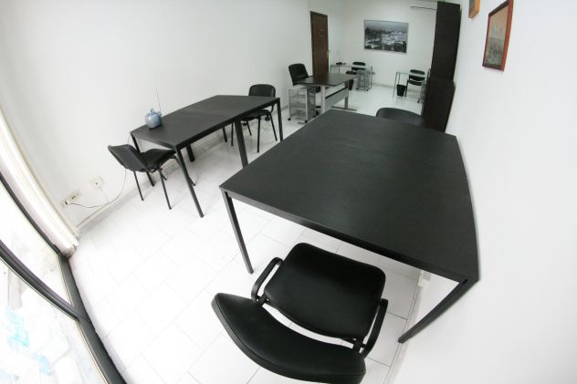 Locale arredato con parcheggio euro 299 mese - Foto 6