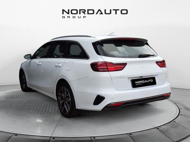 Kia ceed 1.6 CRDi 136 CV MHEV iMT SW Business Class - Foto 3