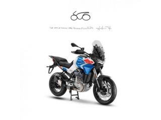 MOTO GUZZI Stelvio 1000 DUECENTO TRIBUTO: EDIZIONE LIMITATA