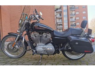 Harley Davidson Sportster Custom 883