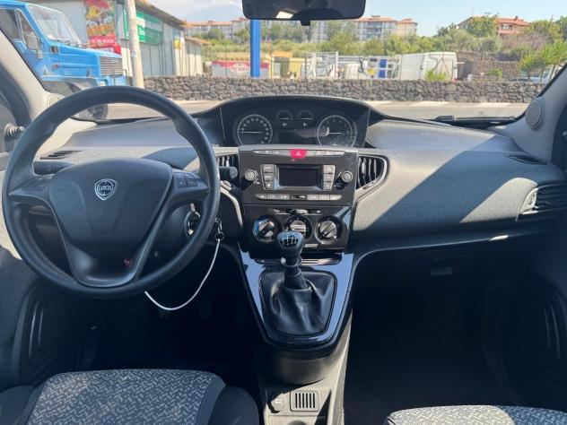 Lancia Ypsilon 1.0 FireFly 5 porte S&S Hybrid Alberta Ferretti - Foto 5
