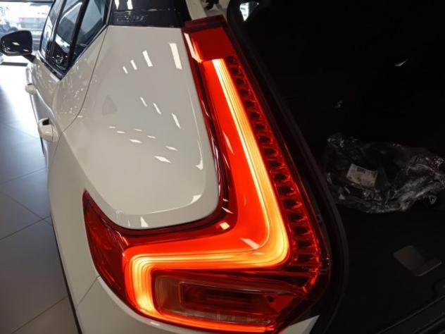 VOLVO XC40 T5 Recharge Plug-in Hybrid R-design rif. 23827224 - Foto 10