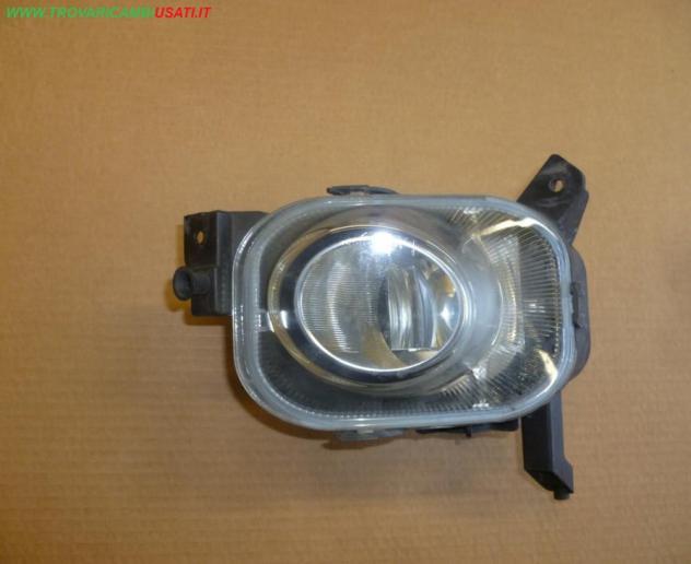 FENDINEBBIA SINISTRO MOD. SPORT (VERSIONE ZKW)-H3  Parti elettriche  Fanaleria  Fendinebbia dx. OPEL - CORSA D - 01-09-2006 - 01-05-2011