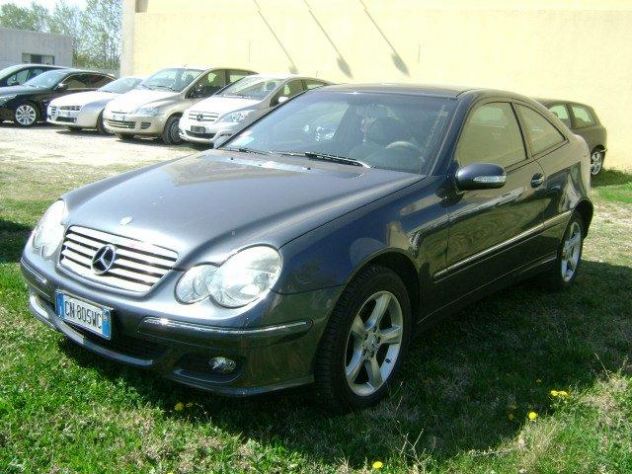 Mercedes Classe C Sportcoupe 220 CDI Avantgarde - Foto 2
