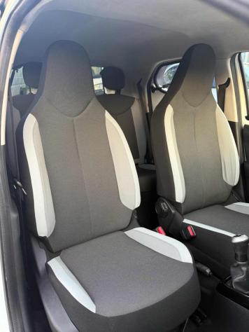 TOYOTA Aygo 1.0 VVT-i 69 CV 5 porte x-cool rif. 23508287 - Foto 10