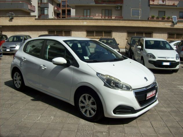 Peugeot 208 1.4 HDi 70CV 5p Business Navy - Foto 4