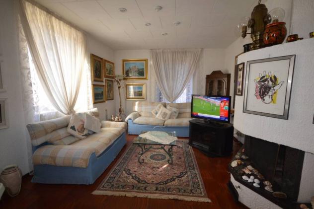 Casa singola in vendita a Aulla 260 mq Rif: 1018411