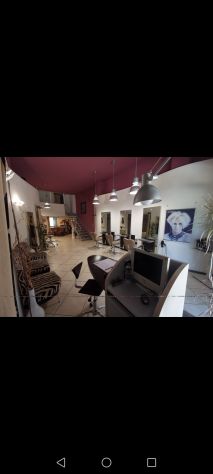 ARREDAMENTO NEGOZIO PARRUCCHIERE COMPLETO - Foto 3