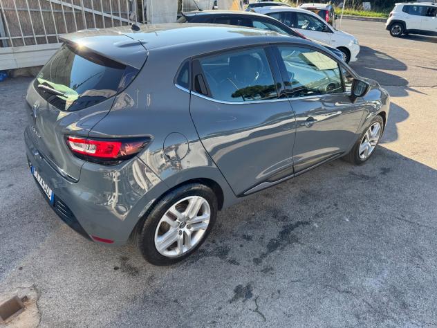 Renault Clio1.5 DCI MOSCHINO FARI FULL LED 2019 - Foto 8