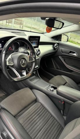 Mercedes CLA 220 d 4Matic - Allestimento Premium AMG del 2019 - Foto 5