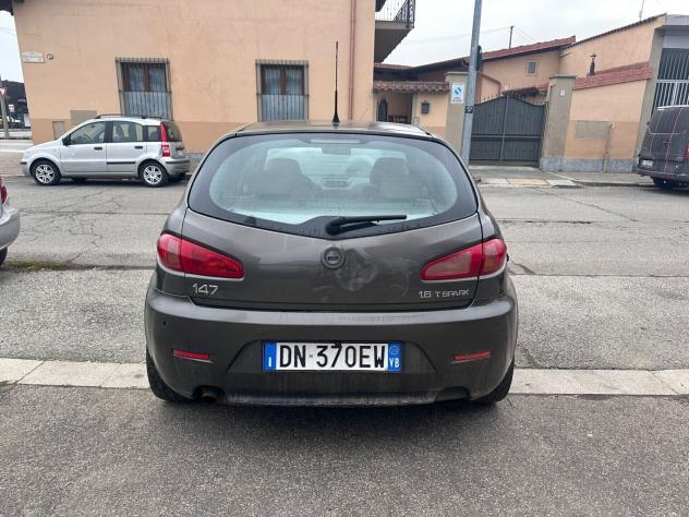 Alfa Romeo 147 1.6 16V TS 5 porte Black Line GPL - Foto 6