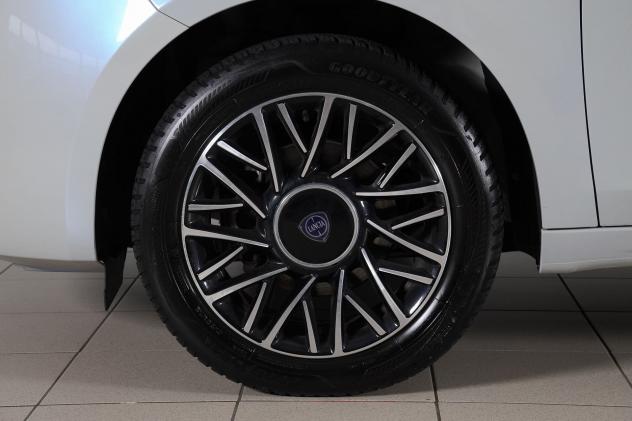 Lancia Ypsilon 1.2 GPL Mya EcoChic 69CV - Foto 6