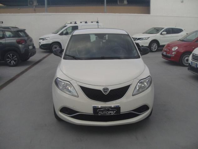 Lancia Ypsilon 1.2 69 CV 5 porte Gold - 2016 - Foto 2