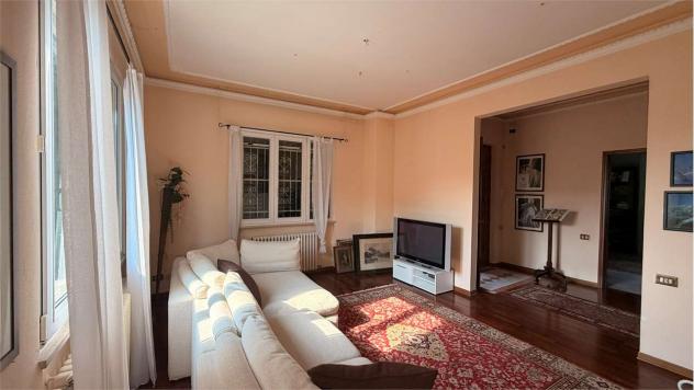 Villa scolo 560 - Splendida Villa Bifamiliare con Ampio Giardino – Ideale per due nuclei familiari! - Foto 3