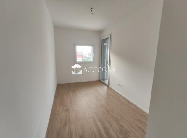 APPARTAMENTO di 4 vani e di 98 mq (MONASTIER DI TREVISO) rif. SM25CD1 - Foto 8