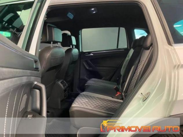 VOLKSWAGEN Tiguan 2.0 TDI 200 CV SCR DSG 4MOTION R-Line rif. 19117075 - Foto 3