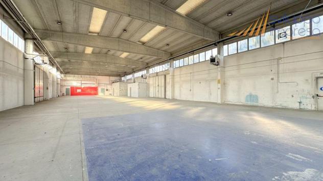 CAPANNONE INDIPENDENTE CON PALAZZINA UFFICI VICINANZE AUTOSTRADA A8 - Foto 16
