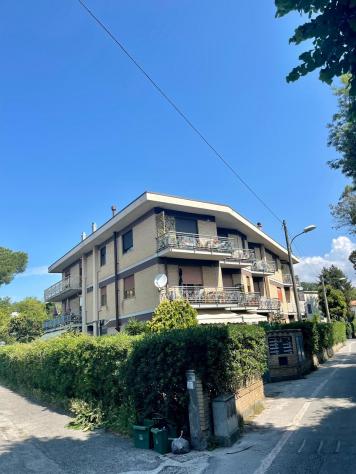 Appartamento in vendita a Marina di Massa - Massa 106 mq Rif: 1431216