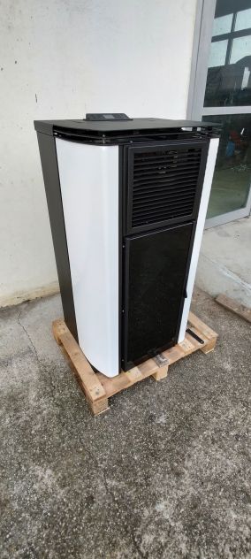 Stufa pellet canalizzata 17 kW - Foto 3