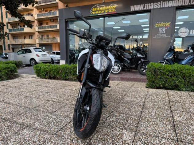 KTM 390 Duke TUTTO INCLUSO ANCHE PASSAGGIO! MINI RATE rif. 24190877