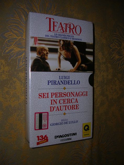 SEI PERSONAGGI IN CERCA D'AUTORE