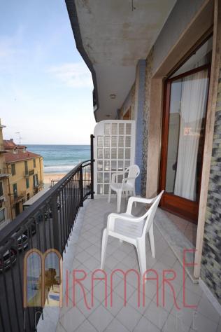 Trilocale con terrazzo in Borgo Coscia - Foto 12