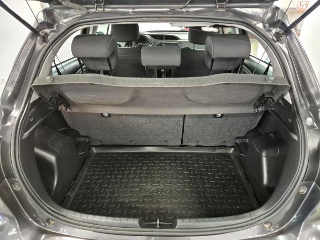 Toyota Yaris 1.0 5 porte Active - Foto 10