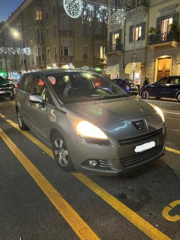 PEUGEOT 5008 APERTI AD AGOSTO rif. 24016587