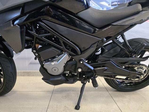 CFMOTO 300NK 02/2024 - Km 12600 (A2) - Foto 8