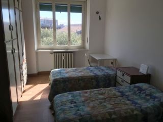 Affittasi STANZA SINGOLA zona Aurora scuola Holden