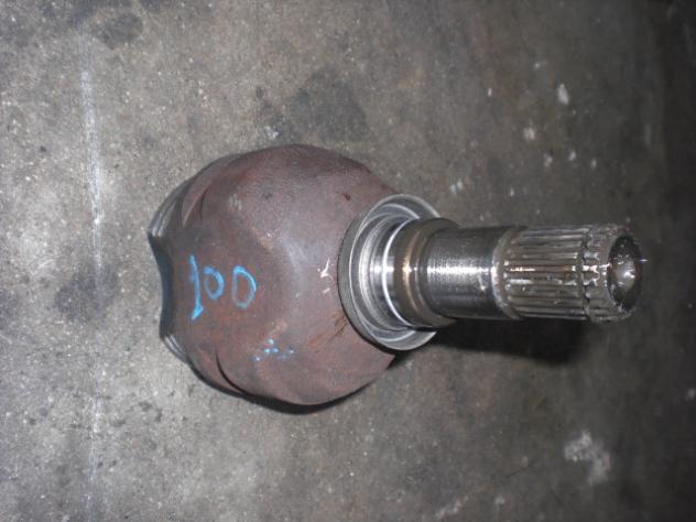 4346009150 GIUNTO DESTRO ANTERIORE TOYOTA CARINA 1.6 B 85KW 5M 4P (1996) RICAMBIO USATO