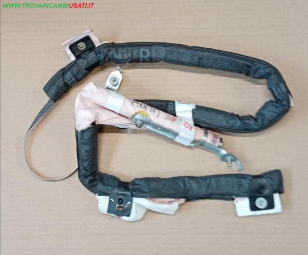 DISPOSITIVO AIRBAG A TENDINA D. OPEL ADAM (M13) Carrozzeria Sicurezza Airbag Air-bag a tendina dx. OPEL - ADAM - 01-11-2012 -
