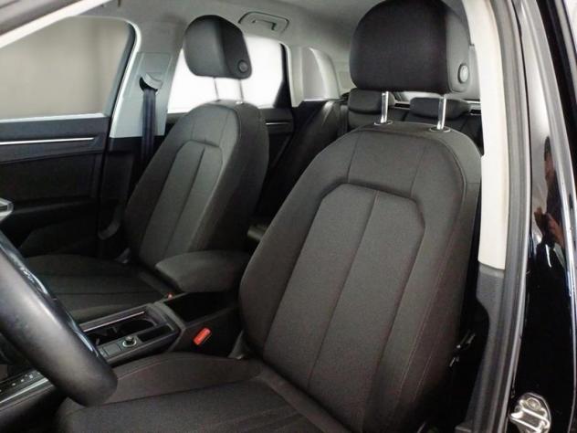 Audi Q3 45 TFSI E S TRONIC BUSINESS SUV - Foto 9