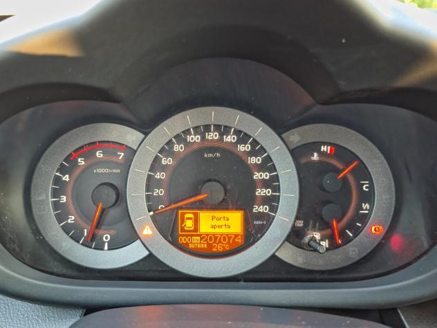 Toyota RAV 4 RAV4 2.2 D-4D 150 CV DPF Exclusive E5 Manuale 2010 4x4 - Foto 9