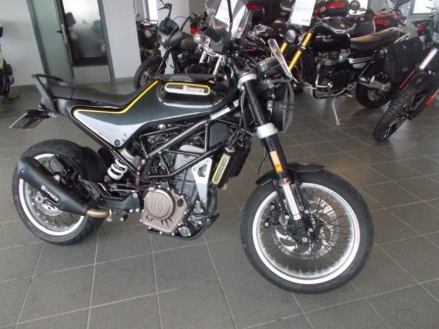 HUSQVARNA Svartpilen 401 . rif. 23345344