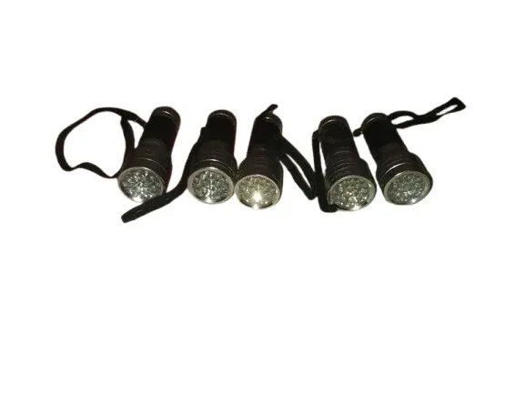 5 pile led a batteria in buono stato - Foto 5