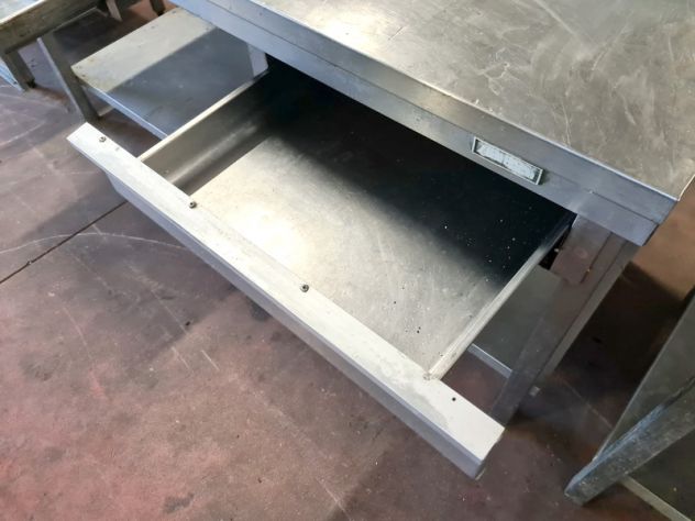 tavolo inox con cassetti e ripiano usato - Foto 2