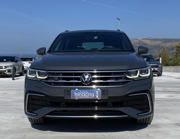 Volkswagen Tiguan R-Line 2.0 TDI 150CV DSG 4MOTION - Foto 2