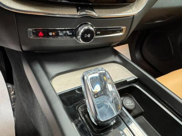 VOLVO XC60 B4 (d) AWD Geartronic Inscription rif. 23478732 - Foto 8