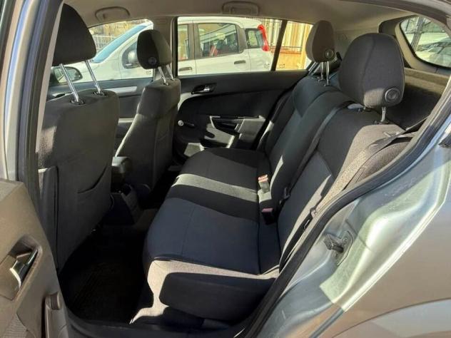 Opel Astra 1.7 CDTI 101CV 5 porte Enjoy - Foto 8