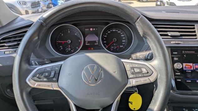 VOLKSWAGEN Tiguan Life 2.0TDI 150cv CAMBIO AL VOLANTE rif. 23883897 - Foto 7