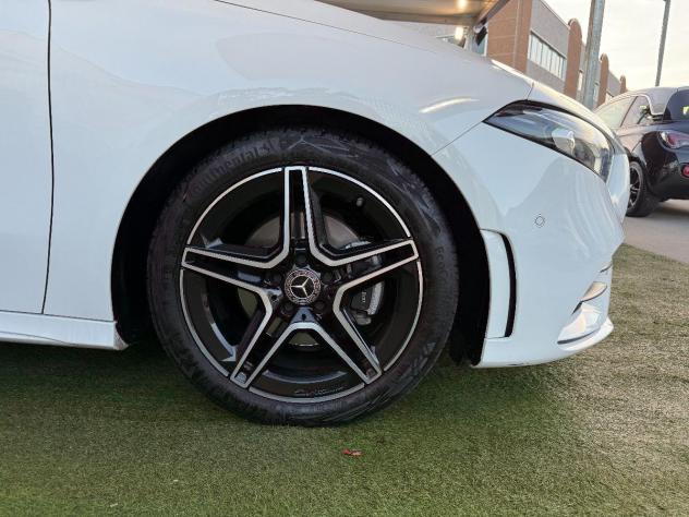 MERCEDES - Classe A A 200 d Premium Night edition auto - Foto 7