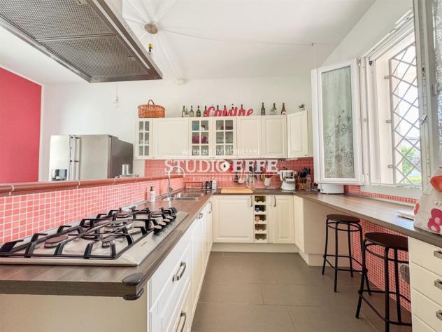 Villa indipendente con parco completamente ristrutturata - Foto 16
